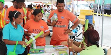 Feria de salud en empresa portuaria en Coln