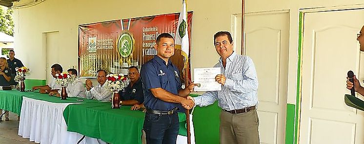 MIDA realiza graduacin de la primera generacin de Manejadores y Caninos
