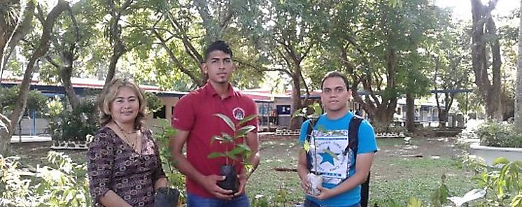 Estudiantes de la FCA y la UNACHI trabajan en proyecto para la restauracin de ros